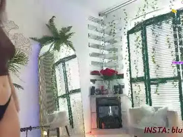 Chaturbate Live Sex Cam of blush_mikki