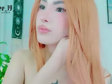 Chaturbate Watch Live Sex Cams of cuteezoe
