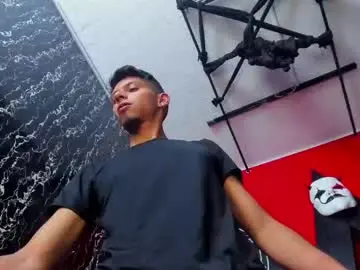 Chaturbate Sex Cam of dereck_monroe