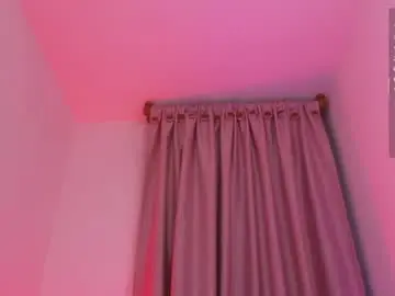 Chaturbate Adult Video Chat of emiiscoot_1