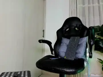Chaturbate Nude Webcam of biscuit_oliva_