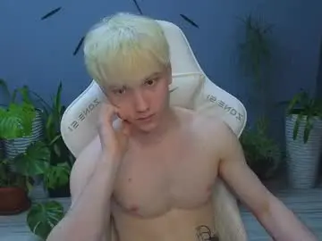 Chaturbate Watch Live Sex Cams of pupsenish