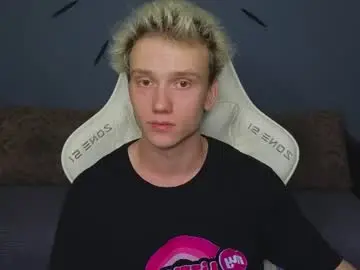 Chaturbate Best live sex cam show of pupsenish