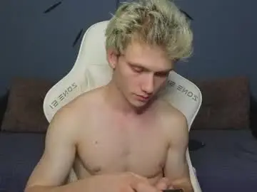 Chaturbate Live Sex Cam of pupsenish