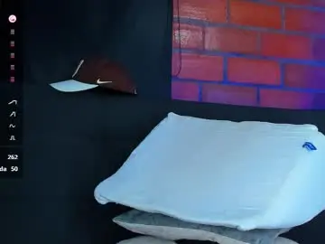 Chaturbate Live Porn of eliam_topson