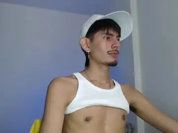 Chaturbate Free Porn Cam of im_davo23