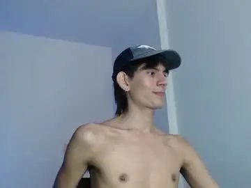 Chaturbate Free Porn Cam of im_davo23