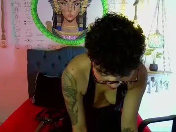 Chaturbate Live Sex Cam of ise_lunny