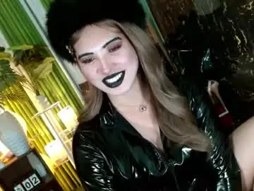 Chaturbate Watch Live Sex Cams of queen_kendalx19