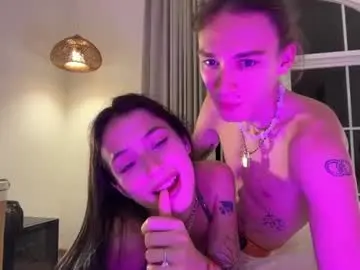 Chaturbate Live Sex Cam of sweety_kate_sammy