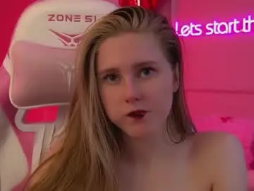 Chaturbate Best live sex cam show of lexireadway