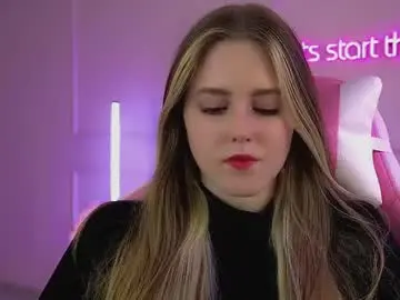 Chaturbate Live Sex Cam of lexireadway