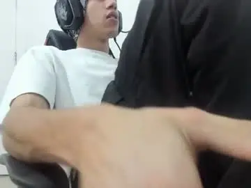 Chaturbate Live Sex Cam of maplozox