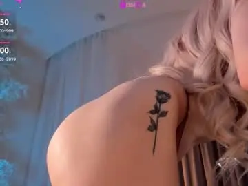 Chaturbate Live Sex Cam of mia_milana