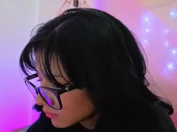 Chaturbate Free Live Porn of april_bennett