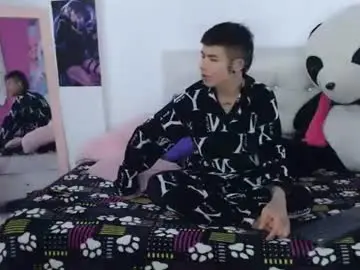 Chaturbate Sex Cam of luna_and_logan_hot