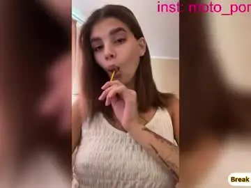 Chaturbate Best live sex cam show of moto_ponchik