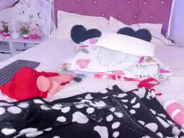 Chaturbate Live Sex Cam of aitana_star1