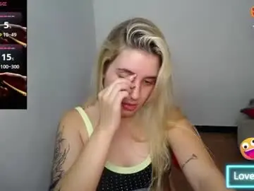 Chaturbate Live Sex Cam of ambar_lynn