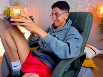 Chaturbate Watch Live Sex Cams of gio_carangi