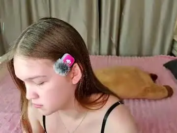 Chaturbate Live Sex Cam of playfulmelly
