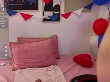 Chaturbate Nude Webcam of val_dreams7