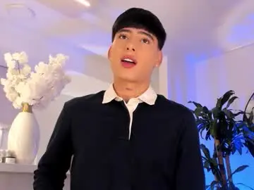 Chaturbate Adult Video Chat of liam_055