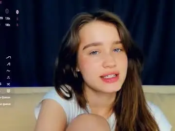 Chaturbate Live Sex of alivialovely