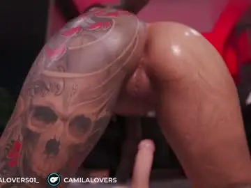 Chaturbate Live Porn of camilalovers01