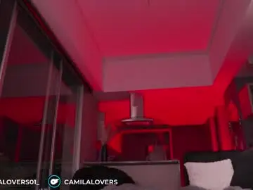 Chaturbate Live Sex of camilalovers01