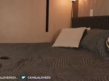 Chaturbate Live Porn of camilalovers01