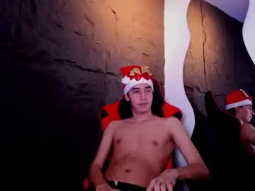 Chaturbate Nude Webcam of alan_boy01