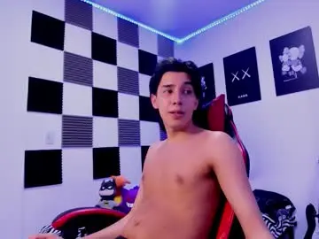 Chaturbate Live Porn of alan_boy01