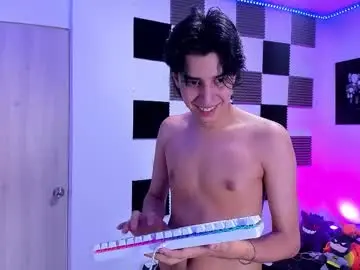 Chaturbate Free Live Porn of alan_boy01