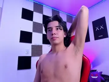 Chaturbate Live Sex of alan_boy01