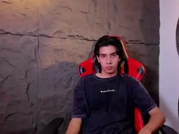 Chaturbate Live Sex Cam of alan_boy01