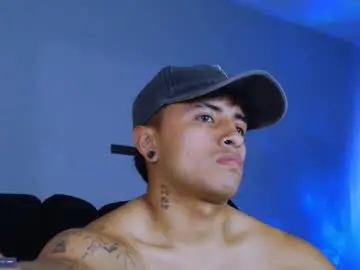 Chaturbate Watch Live Sex Cams of boylatin_777