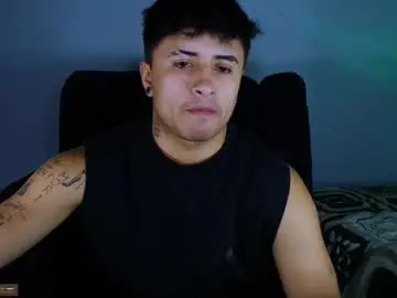 Chaturbate Adult Video Chat of boylatin_777