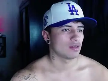 Chaturbate Live Sex of boylatin_777