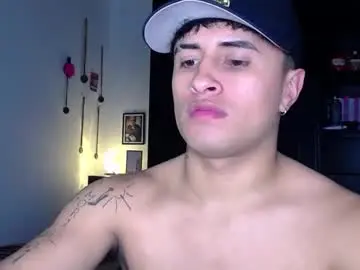 Chaturbate Private Sex Chat of boylatin_777