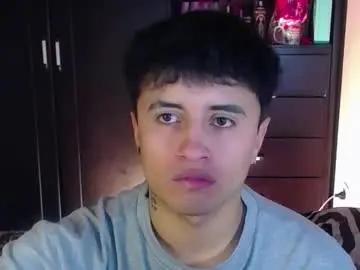 Chaturbate Live Sex Cam of boylatin_777