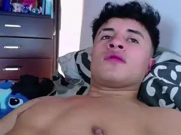 Chaturbate Free Porn Cam of boylatin_777
