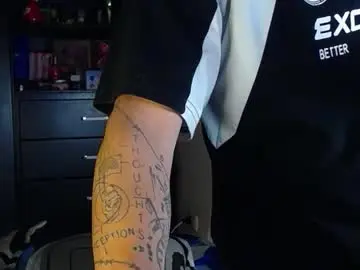 Chaturbate Live Sex of boylatin_777