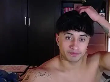 Chaturbate Live Porn of boylatin_777