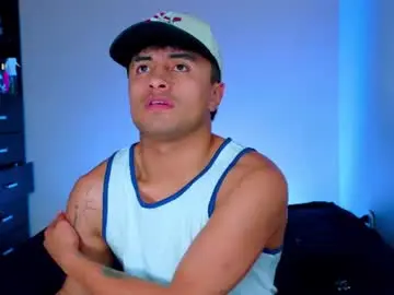 Chaturbate Live Porn of boylatin_777