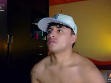 Chaturbate Nude Webcam of boylatin_777