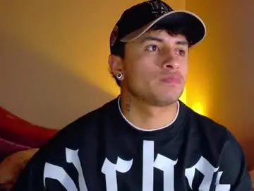 Chaturbate Free Live Porn of boylatin_777