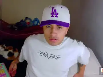 Chaturbate Watch Live Sex Cams of boylatin_777