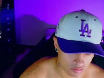 Chaturbate Watch Live Sex Cams of boylatin_777