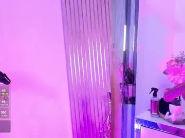 Chaturbate Live Sex Cam of kiarabyte